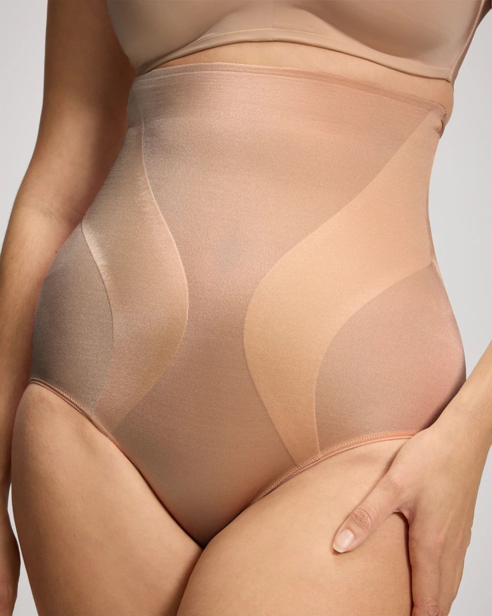 Mid-Level Shaping Vanishing Edge High-Waist Brief | Soma